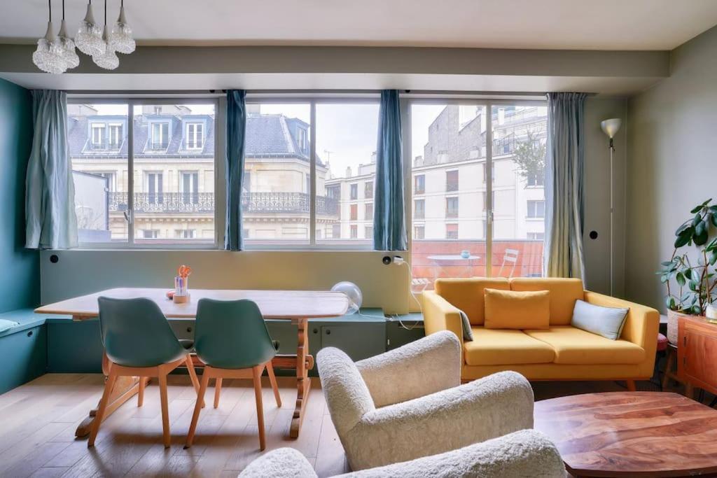 Superbe T2 Avec Balcon Proche De La Tour Eiffel * Paris